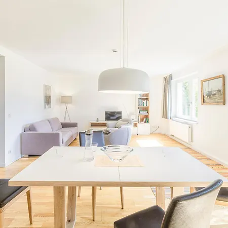 Premium Family Im Gaestehaus Trebnitz Διαμέρισμα