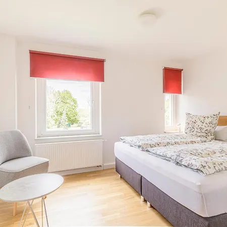 アパート Premium Family Im Gustav Seitz Gaestehaus Müncheberg